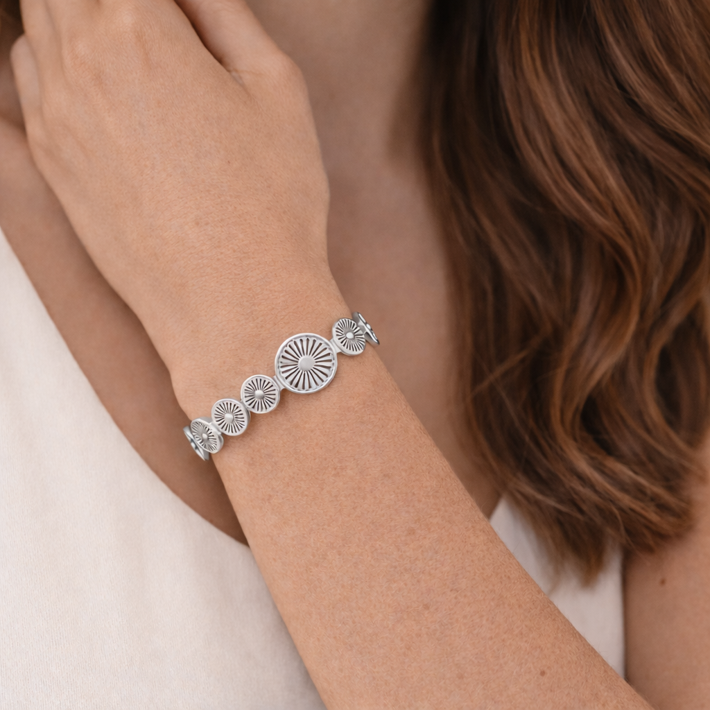 Anouk Vintage Cuff Bangle