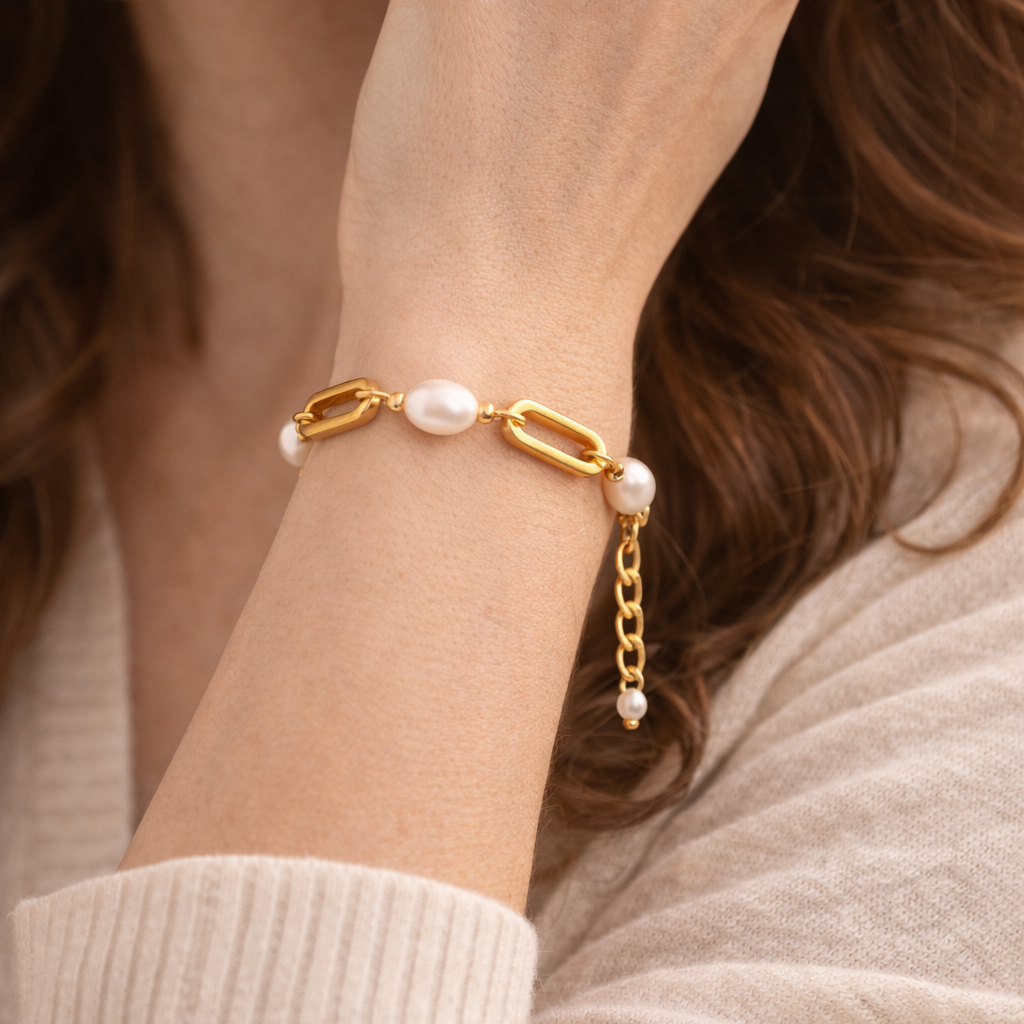 Eira Pearl Bracelet